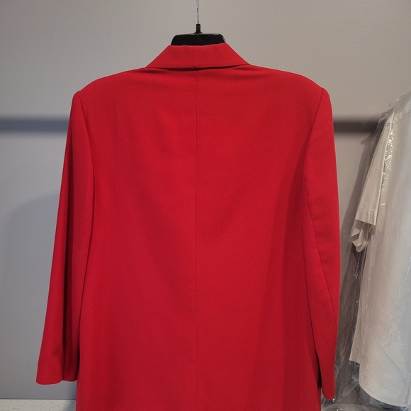 American Collection jacket,  size 18, in Red. - Picture 4 of 6